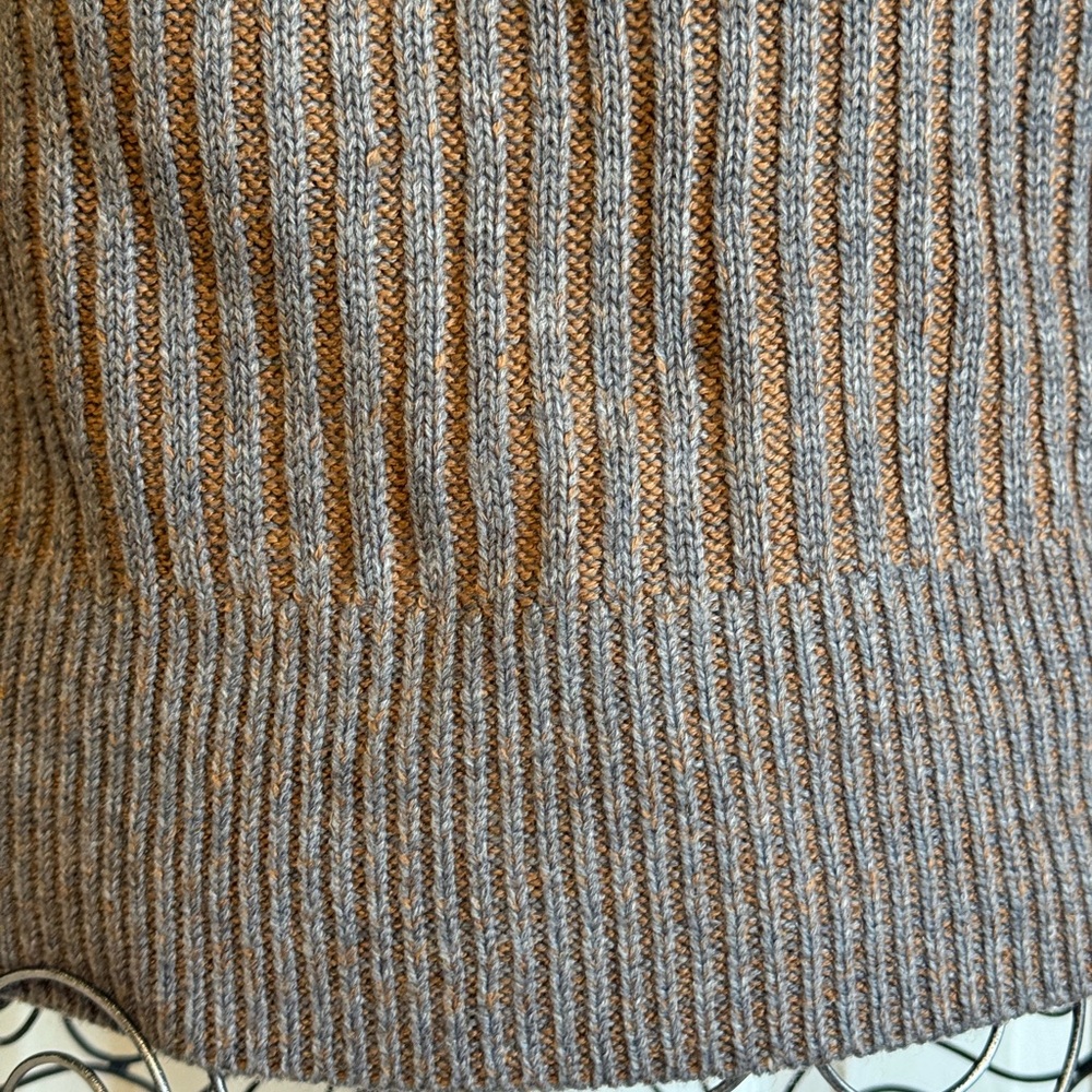 DKNY ribbed knit sweater grey taupe crewneck acrylic knit pullover. M - Picture 5 of 9
